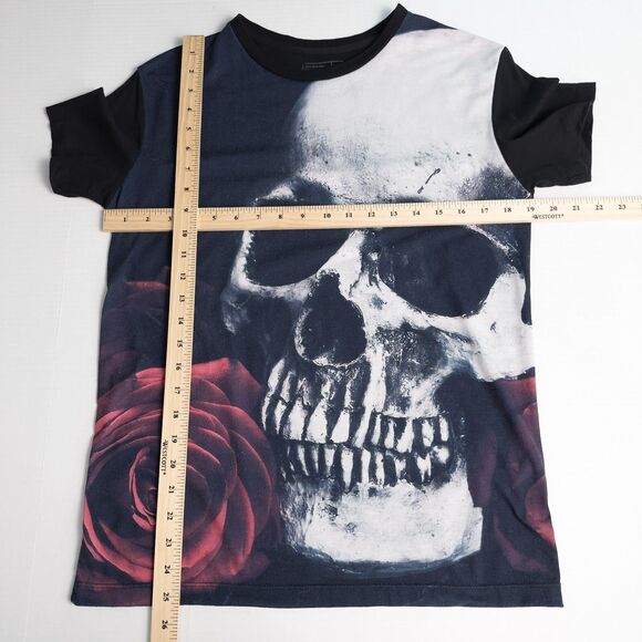 Redbubble Skull and Roses Graphic T-Shirt Unisex Small Black Grunge Goth Art - Picture 3 of 16